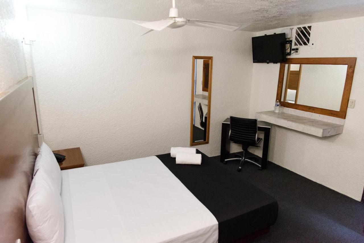 Hotel Central Irapuato - Hotel En 伊拉普阿托 外观 照片